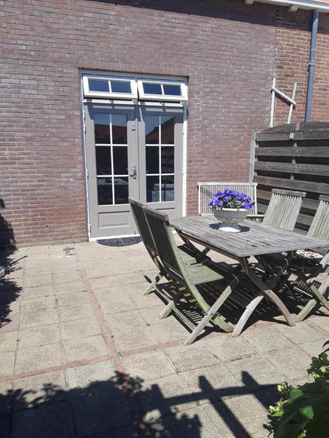 Vakantiewoning 100M Van Het Strand Met 1 Slaapkamer Весткапелле Экстерьер фото